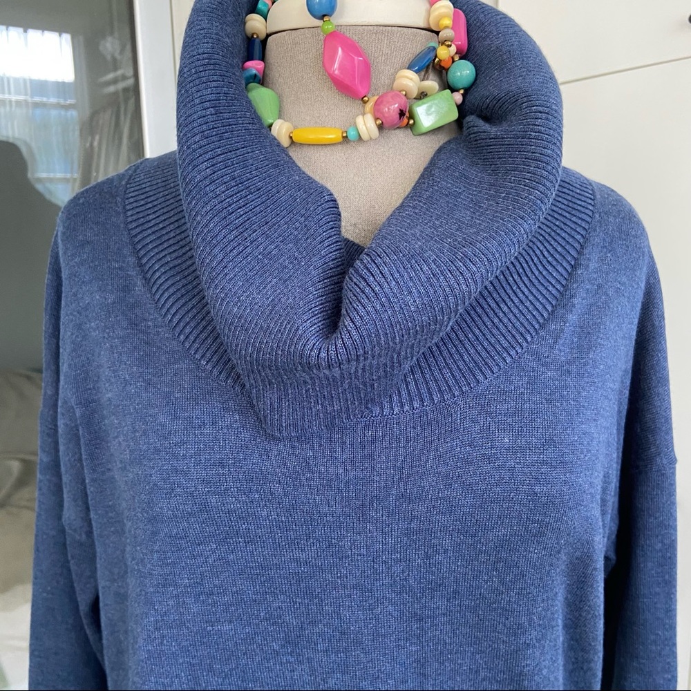 89th Madison Blue Pullover Sweater size L